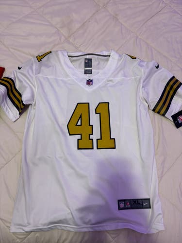 White XL Boys Nike Jersey (New)
