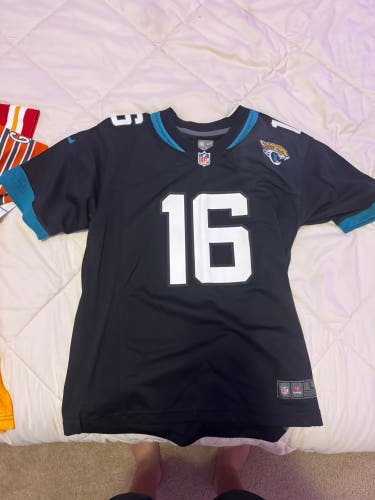 Blue Medium Boys Nike Jersey (Used)