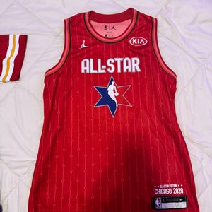 Red Large Boys Nike Jersey (Used)