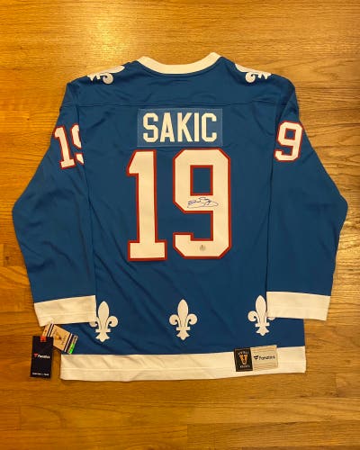 NWT signed Joe Sakic Quebec Nordiques hockey jersey