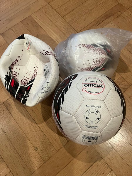 3 Agora Osprey 3500 Size 4 soccer balls