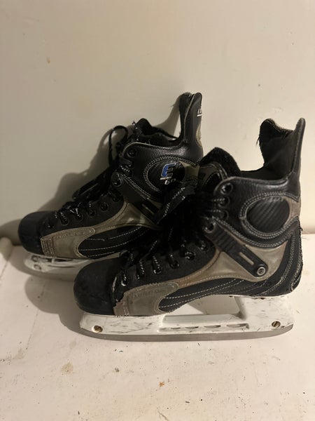 Read Description - CCM Externo E60 Hockey Skates Regular Width   9.5 (Used)