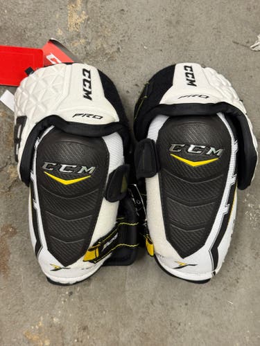 Senior Large CCM Tacks Pro Elbow Pads Pro Stock (New)