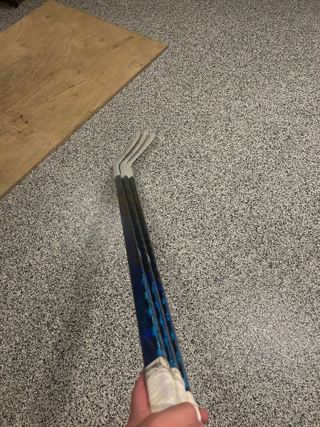 3 Senior Bauer Twitch Right Handed Hockey Stick P86 Pro Stock (Used)