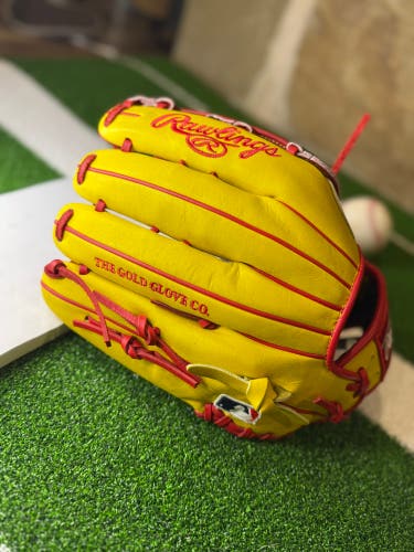 2025 Rawlings RH Outfield Heart of the Hide Baseball Glove 12.75" (New)