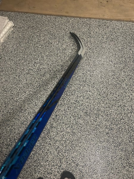 2 Bauer Twitch Hockey Stick