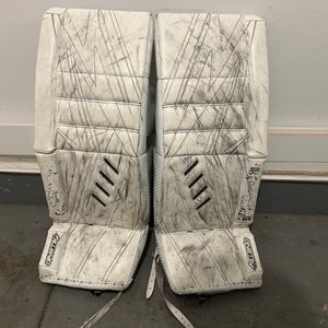 33"  Brian's Gnetik V Goalie Leg Pads (Used)