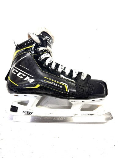 Used CCM TACKS 9380 Intermediate Goalie Skate Intermediate 5.0 11860-S000296230