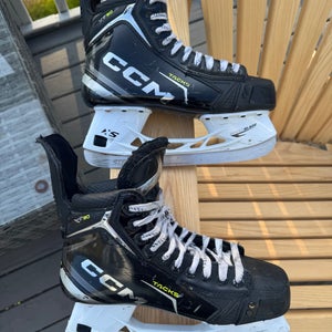 2024 CCM Tacks XF 90 Hockey Skates Regular Width 6.5 (Used)