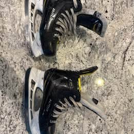 Bauer Supreme M4 Hockey Skates Size 4 (Used)