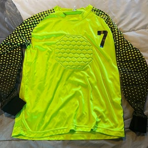 Soccer goalkeeper jersey adult medium