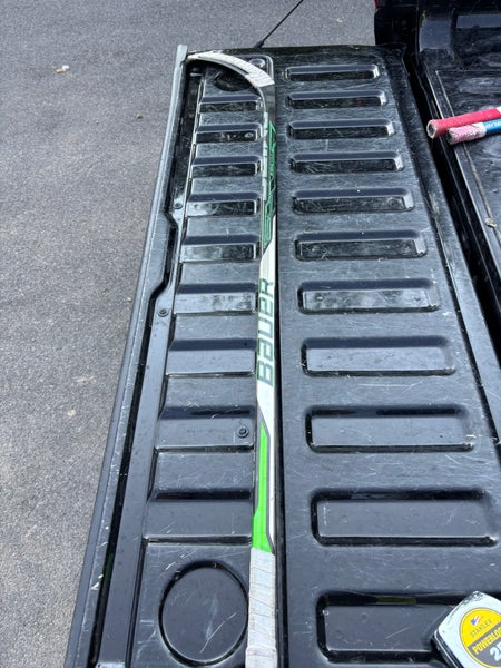 Youth Bauer Sling Right Handed Hockey Stick P92 (Used)