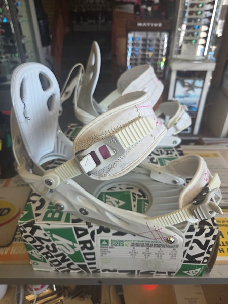 Women's Medium K2 Snowboard Bindings Freeride (New)
