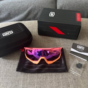 New 100% Sunglasses Speedtrap - Matte Washed Out Neon Pink
Purple Multilayer Mirror Lens