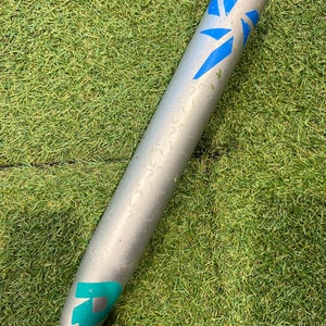 2019 DeMarini Vendetta Composite Bat (-12) Composite 19 oz 31" (Used)