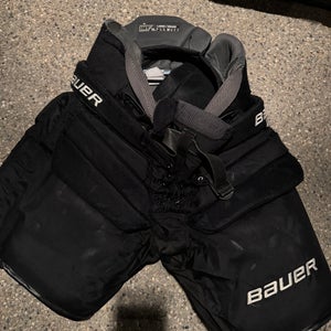 Intermediate Large Bauer Hockey Goalie Pants (Used)