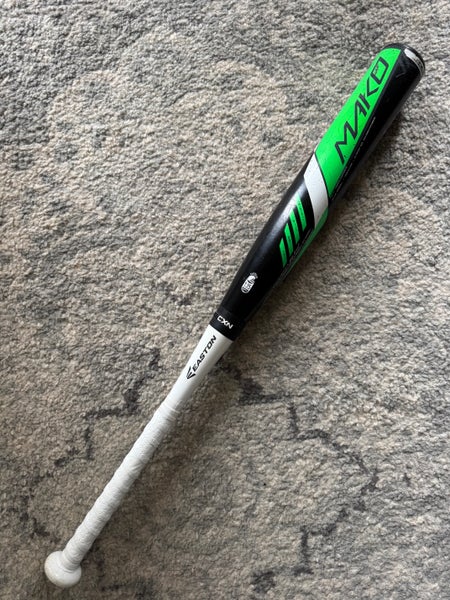 HOT BAT!! New Grip!! Rare size!! Hard to find!! Easton Mako 28/17 -11