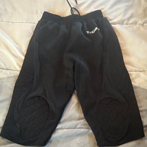 Vizari - 3/4 Goalkeeper Pant - New - Unisex Size - Small - Padded hips/knee - Black