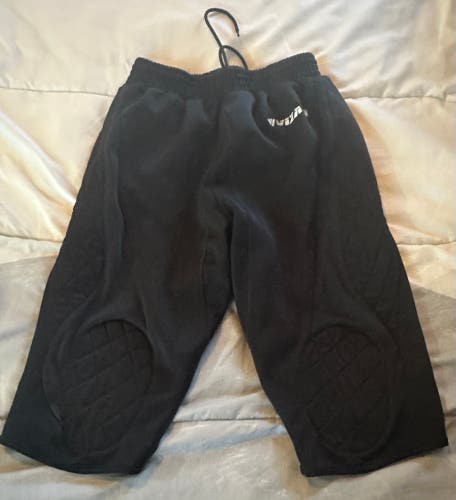 Vizari - 3/4 Goalkeeper Pant - New - Unisex Size - Small - Padded hips/knee - Black