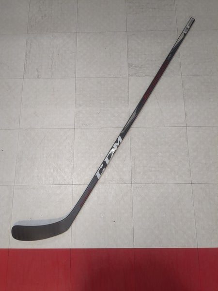 Intermediate CCM JetSpeed Pro Left Hand Hockey Stick P29 (New)