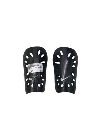 Used Nike Soccer Shin Guards Junior Black MD 11347-S000253502