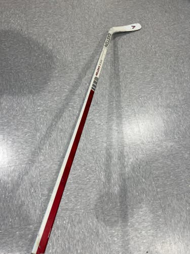 Senior Easton Mako M1 Hockey Stick Right Handed P7 (Used)