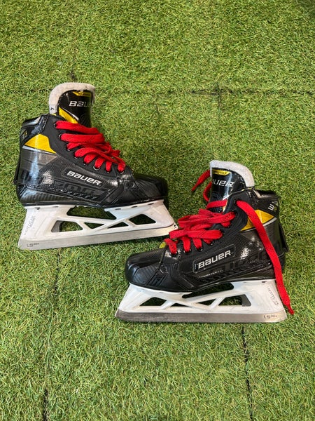 Intermediate Bauer Supreme 3S Pro Hockey Goalie Skates Regular Width Size 4.0 (Used)