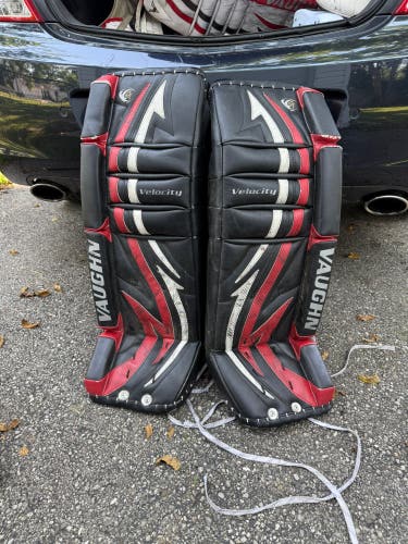 30" Vaughn Velocity V4 Goalie Leg Pads (Used)
