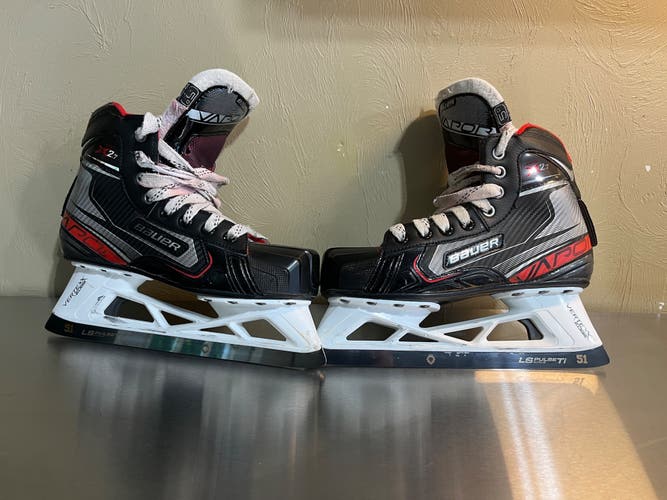 Bauer Vapor X2.7 Hockey Goalie Skates Regular Width Size 5 (Used)