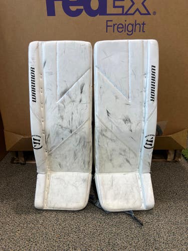 28" +1 Junior Warrior Ritual g6 Goalie Leg Pads (Used)