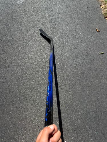 Junior Bauer Left Hand Hockey Stick P28M (Used)