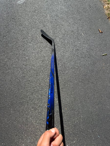 Junior Bauer Left Hand Hockey Stick P28M (Used)
