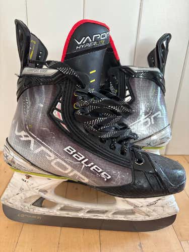 Bauer Vapor Hyperlite Hockey Skates Regular Width Size 4.5 Fit 2