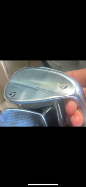 Men's TaylorMade Milled Grind 3 Right Handed Wedge Stiff Flex 46 Degree Steel Shaft (Used)