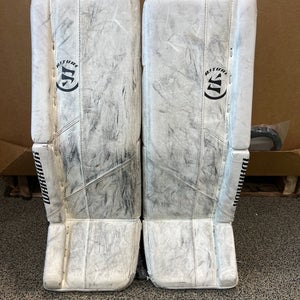 26" +1 Junior Warrior Ritual G5 Goalie Leg Pads (Used)