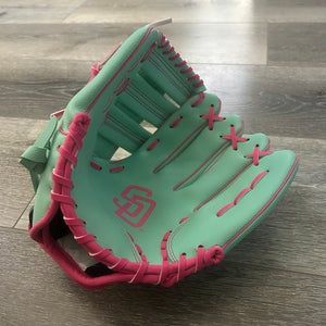 San Diego Padres City Connect Glove