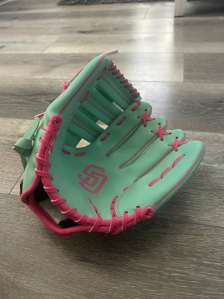 San Diego Padres City Connect Glove