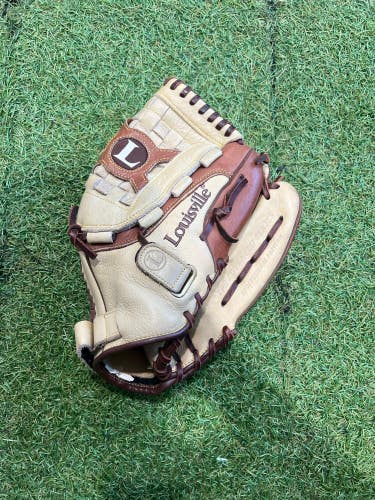 Louisville Slugger TPS RH Pitcher's Softball Glove 12.5" (Used)