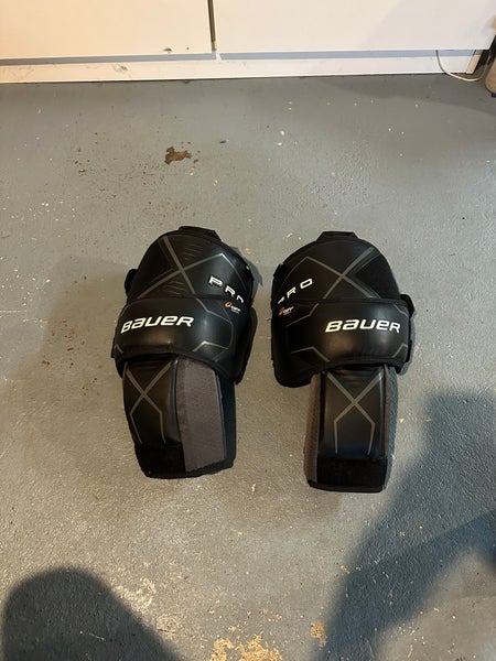 Bauer Pro Knee Gaurds (Used)