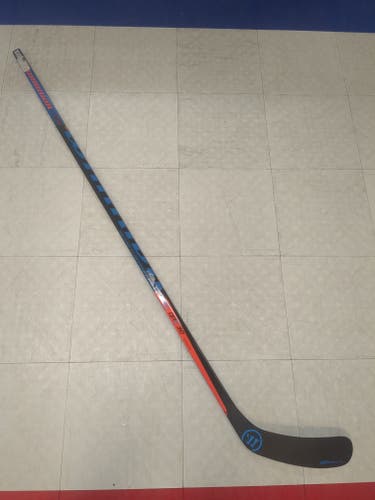 Senior Warrior Covert QRE30 Right Handed Hockey Stick W03 (New)