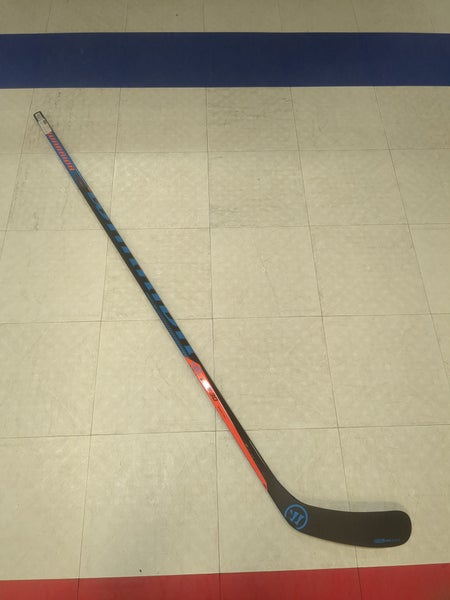 Senior Warrior Covert QRE30 Right Handed Hockey Stick W28 (New)