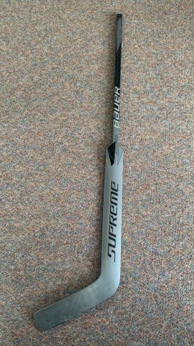Senior Bauer M5 pro Full Right Goalie Stick 25" Paddle (Used)