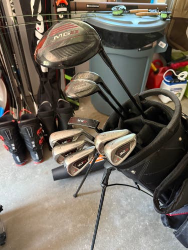 Junior Tour Right Handed Clubs (Full Set) 8 Pieces (Used)