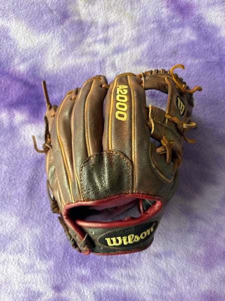 Brown Wilson A2000 RH Infield Baseball Glove 11.5" (Used)