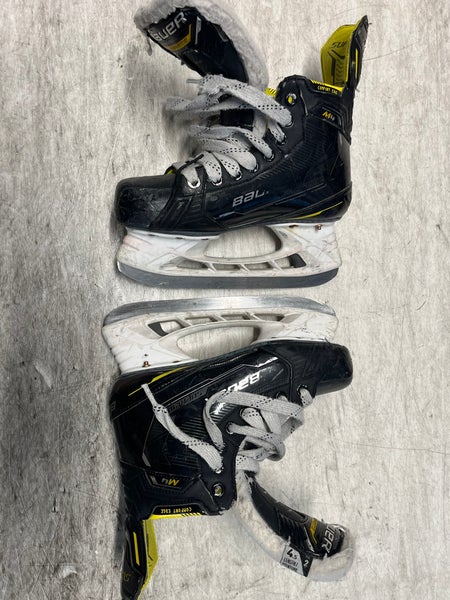 Bauer Supreme M4 Hockey Skates Regular Width Size 4.5 (Used)