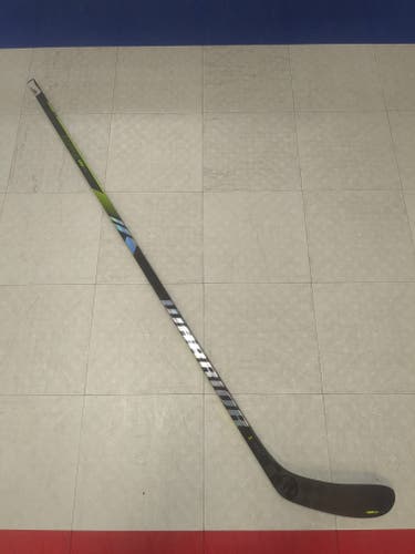Intermediate Warrior Alpha LX2 PRO Right Handed Hockey Stick W28 (New)