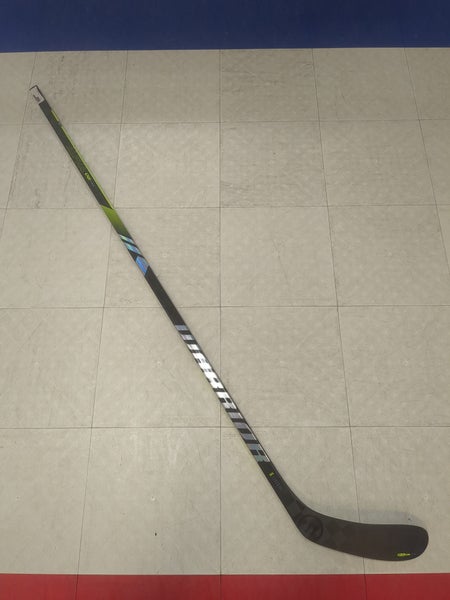 Intermediate Warrior Alpha LX2 PRO Right Handed Hockey Stick W28 (New)