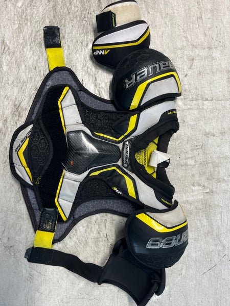 Large Junior Bauer Supreme 2S Pro Shoulder Pads (Used)
