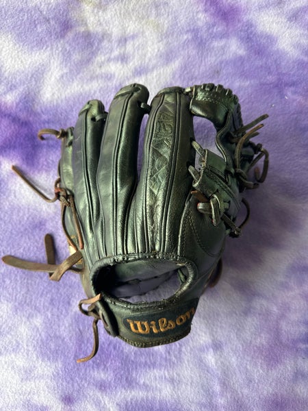Black Wilson A2K RH Infield Baseball Glove 11.5" (Used)
