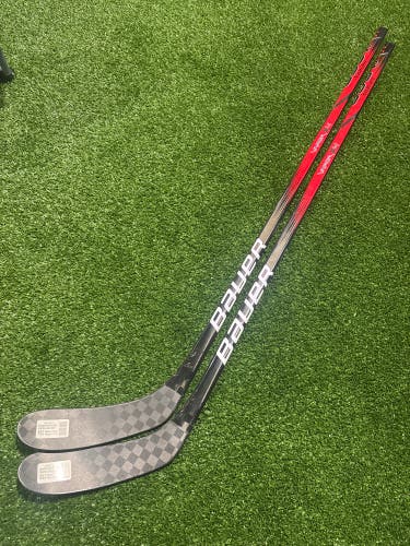 Junior Bauer Vapor X4 Hockey Stick 50 Flex Right Handed P28 (New) 2PACK